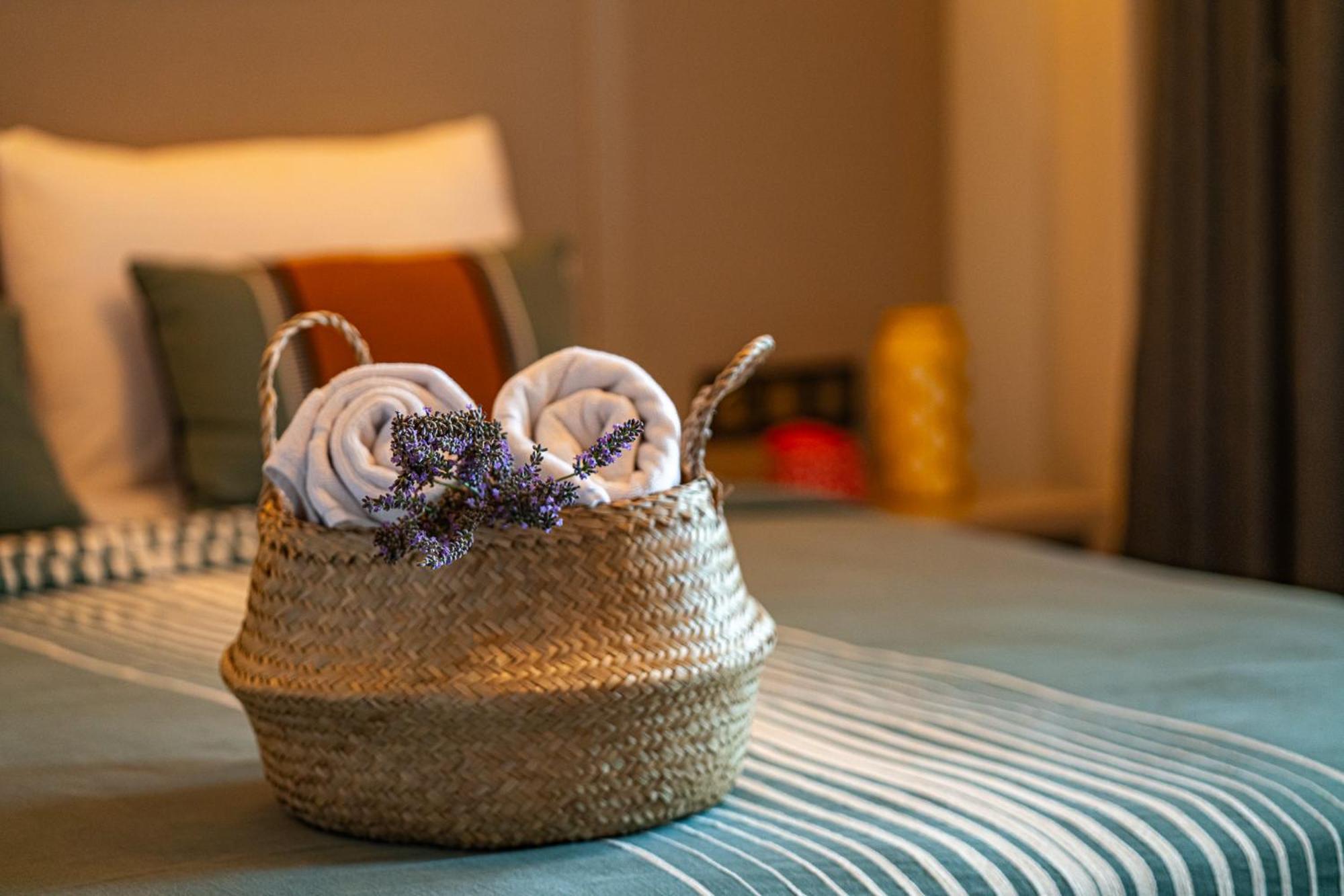 Oikos Bozcaada Aparthotel Exteriör bild