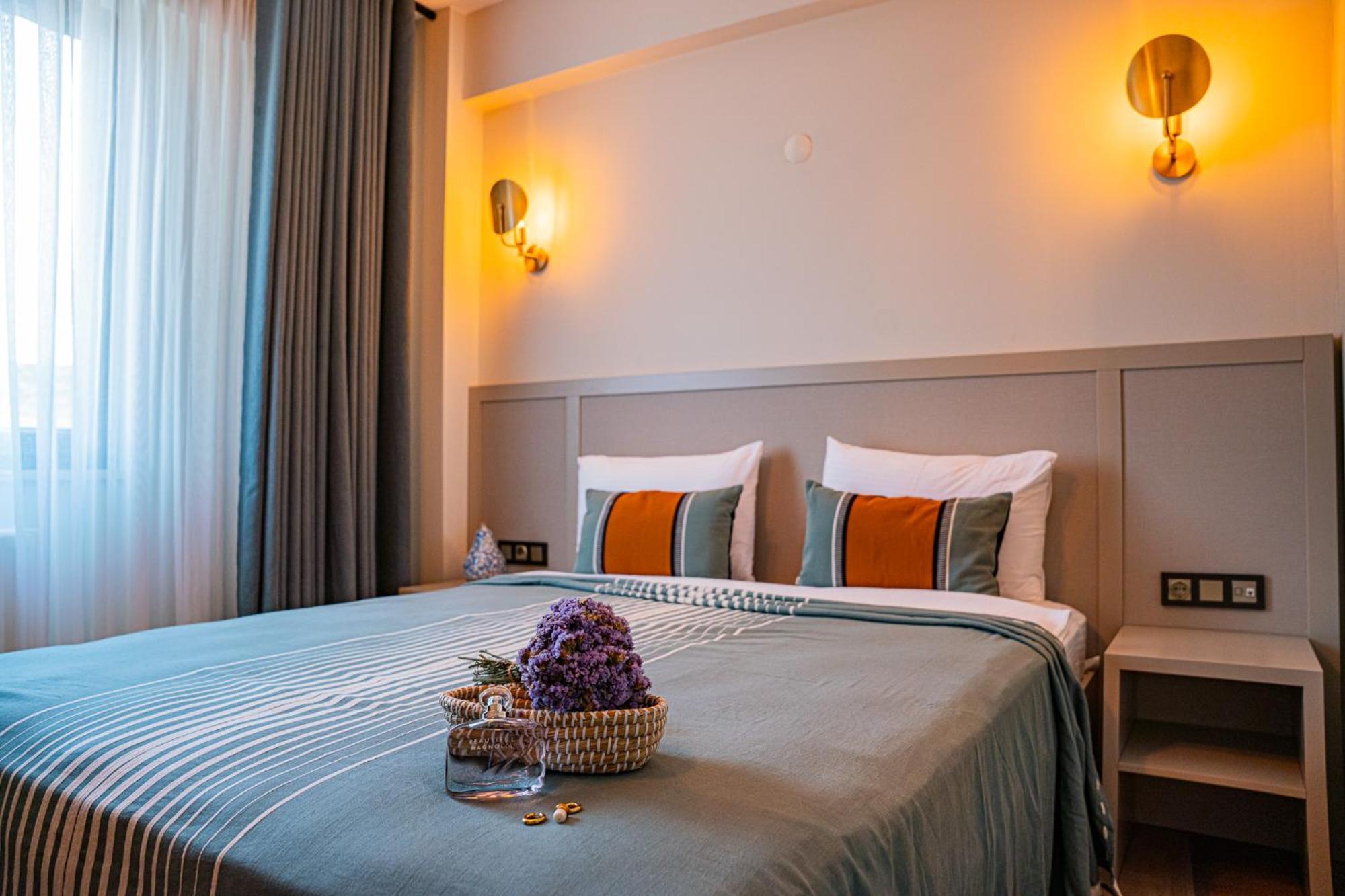 Oikos Bozcaada Aparthotel Exteriör bild