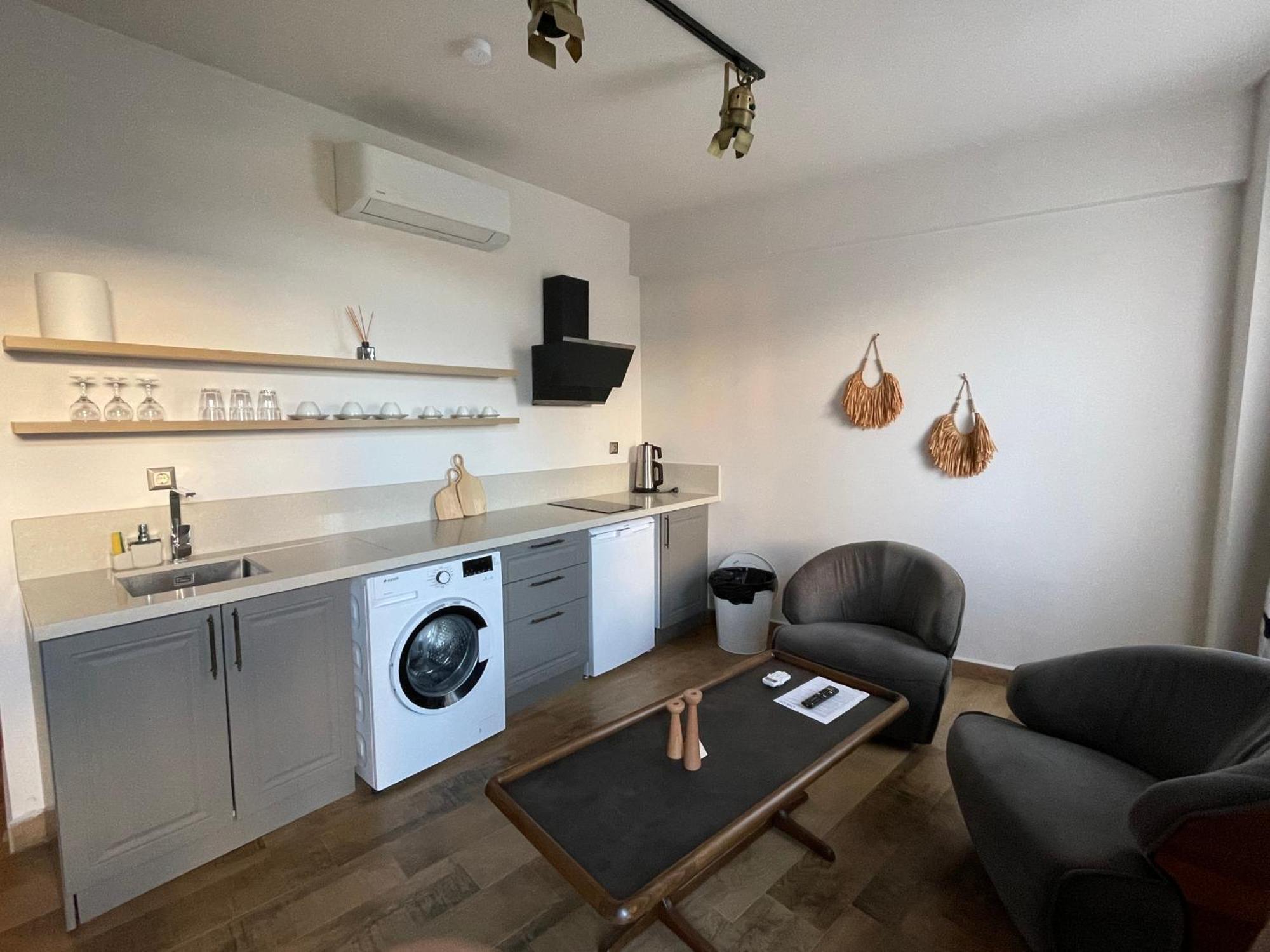 Oikos Bozcaada Aparthotel Exteriör bild